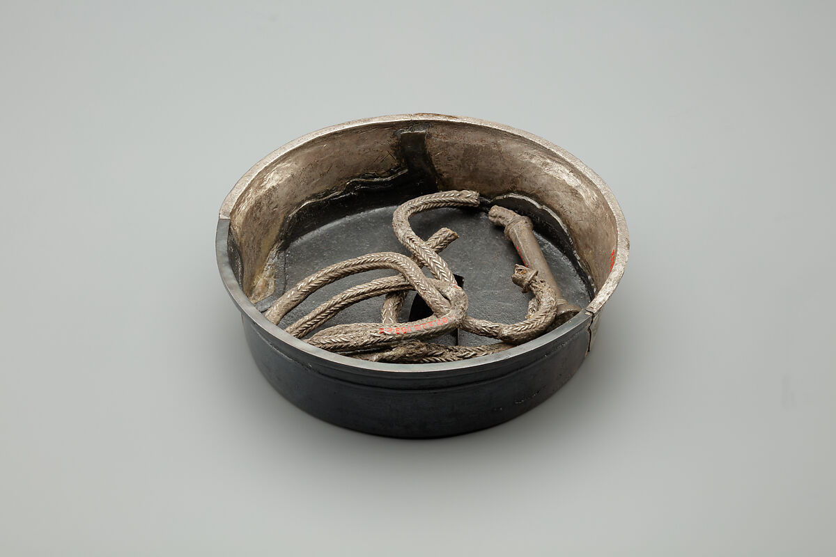 Incense burner with its chain, Silver