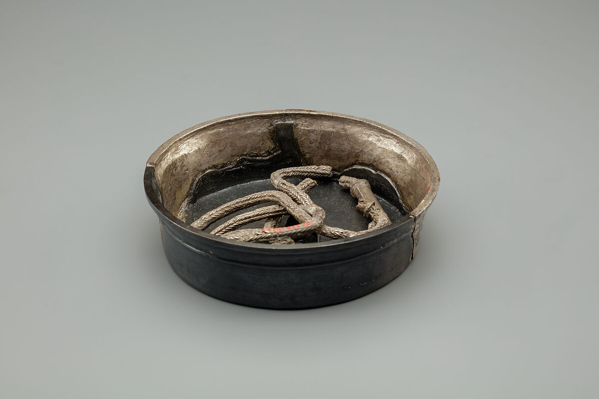 Incense burner with its chain, Silver