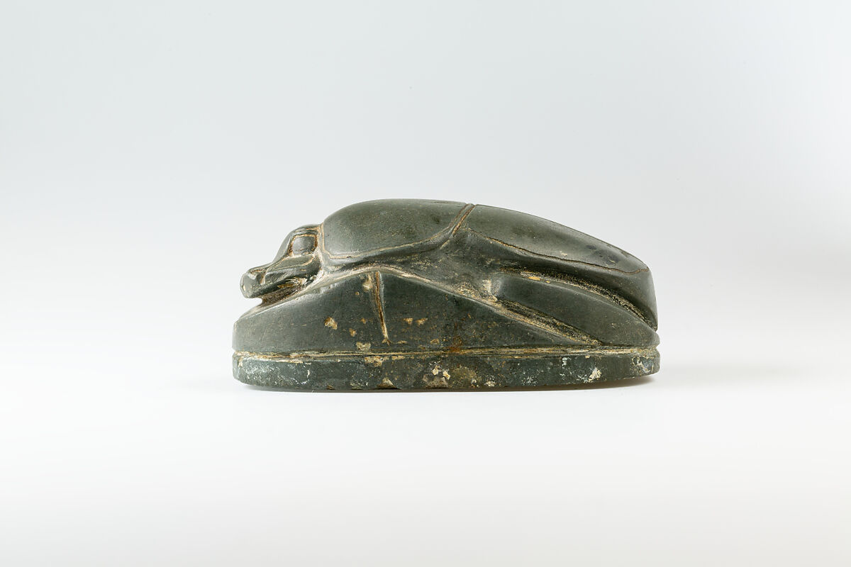 Heart Scarab, Dark green stone