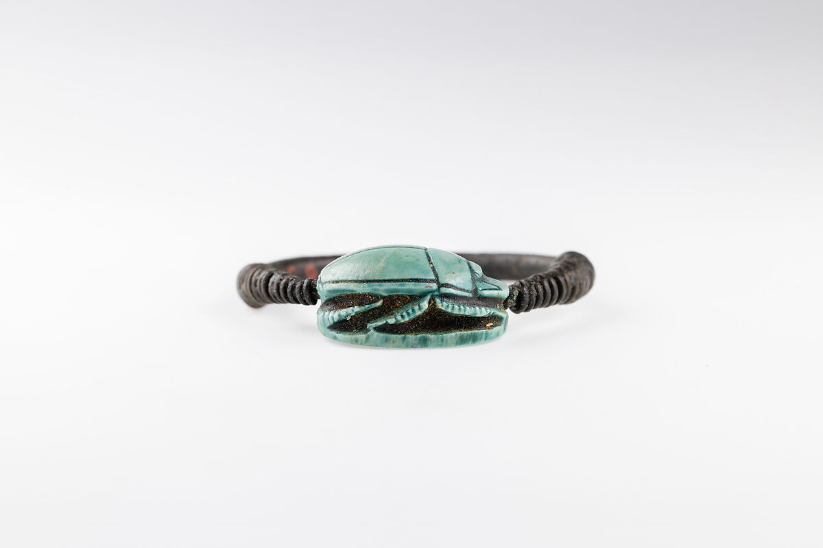 Scarab Finger Ring, Bronze or copper alloy, glazed steatite