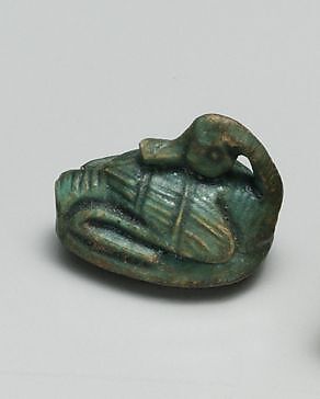 Design amulet in the form of a duck, Glazed steatite