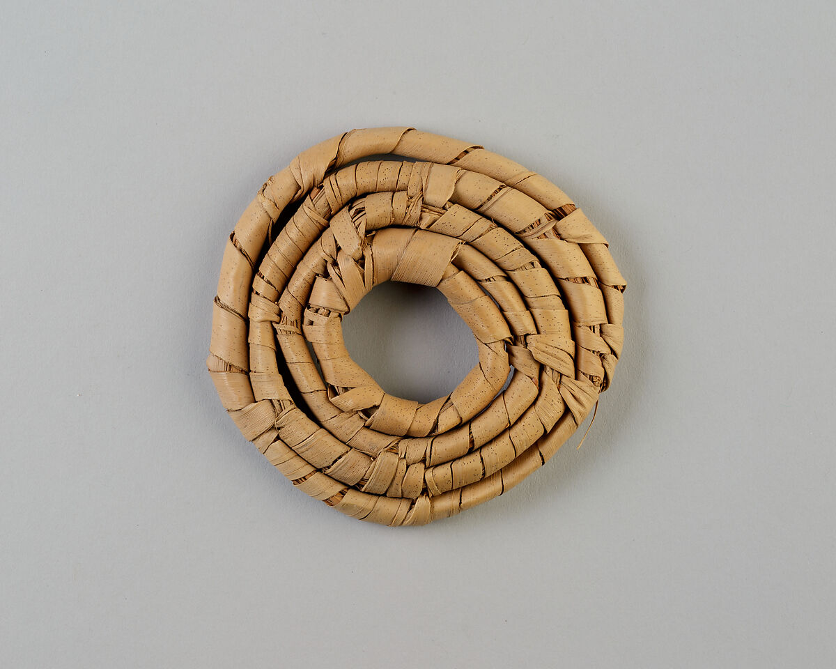 Pot Stand, Straw, palm leaf 