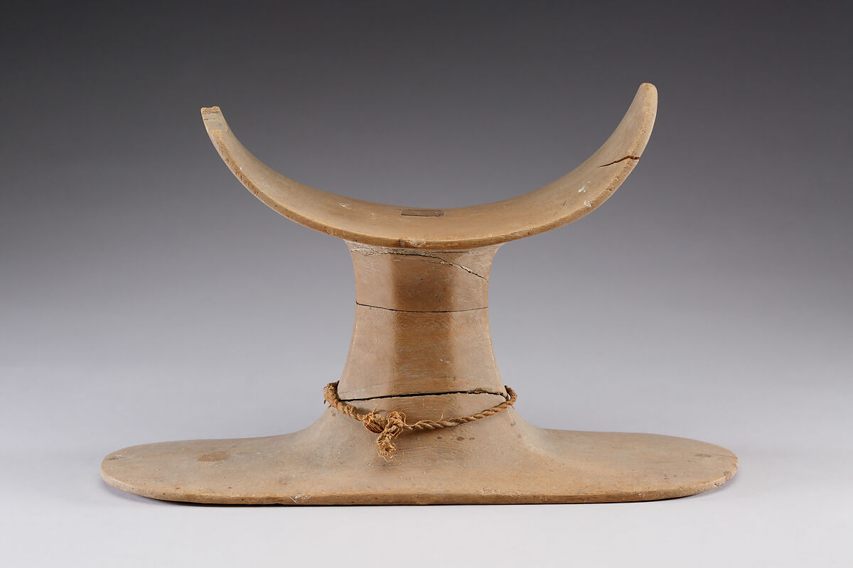 Headrest of Harmose, Wood, linen 