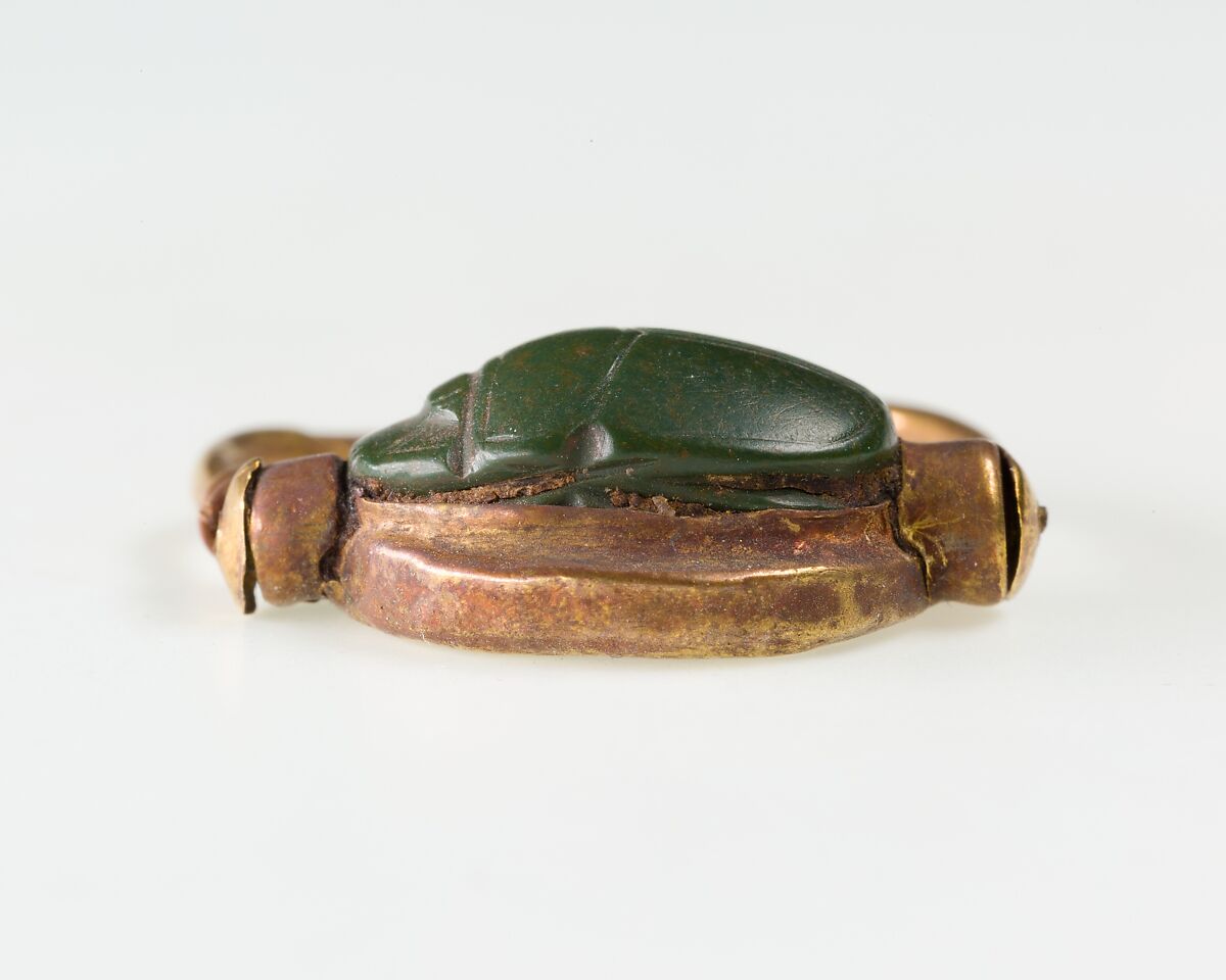 Scarab Finger Ring, Green jasper, gold