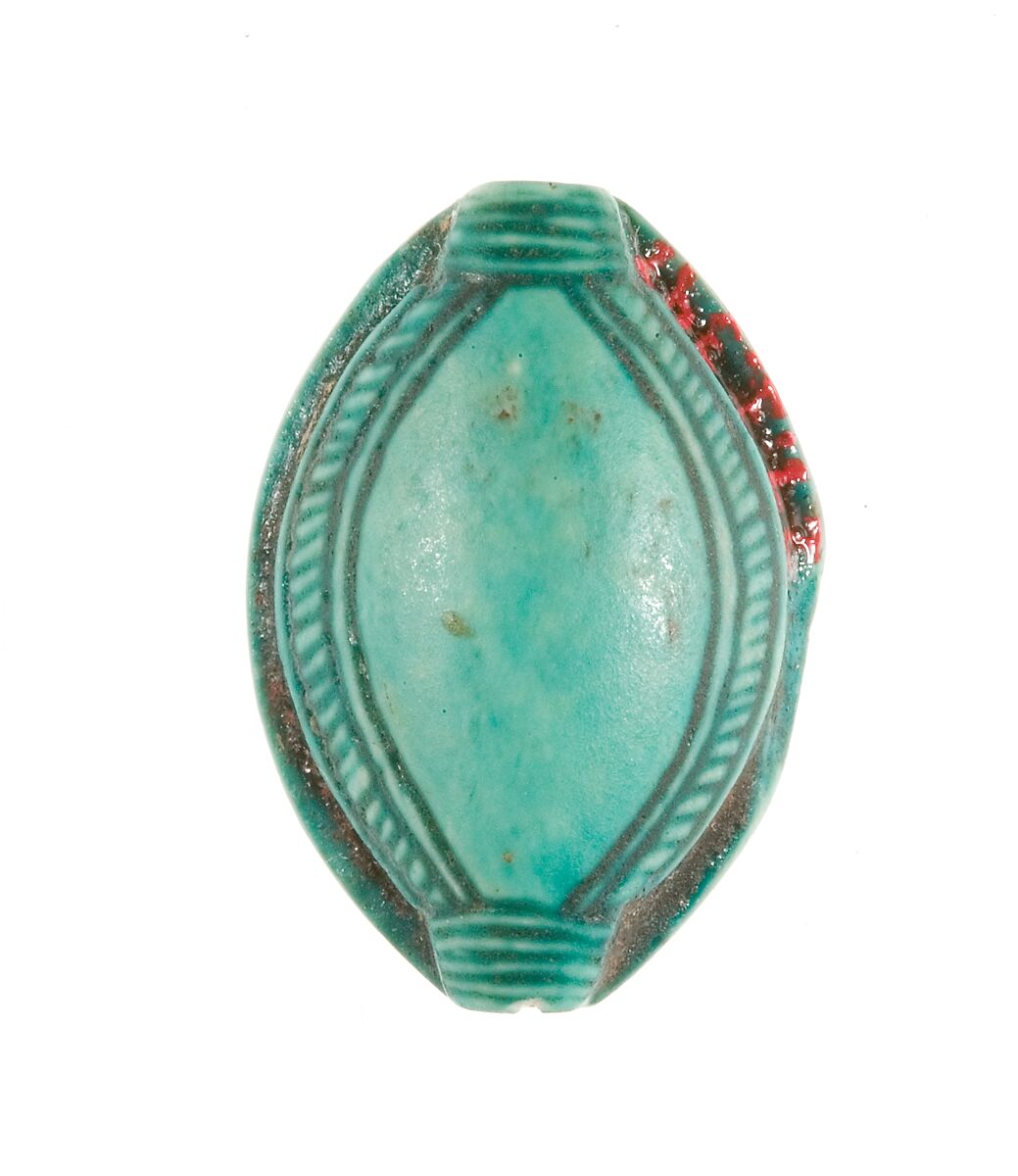Cowroid Seal Amulet Inscribed with a Bolti Fish, Steatite (glazed)