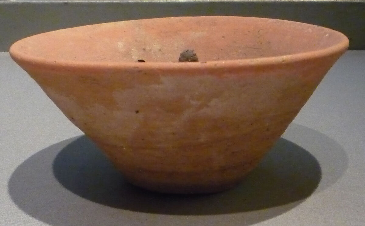 Bowl of Jujubes, Pottery, jujube berries