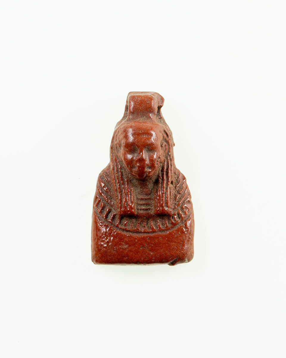 Ancestor bust amulet, Faience 