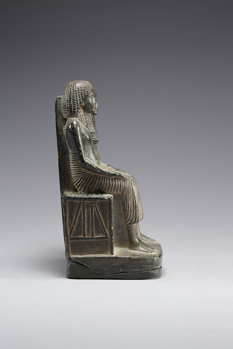 Seated Pair Statuette, Serpentinite