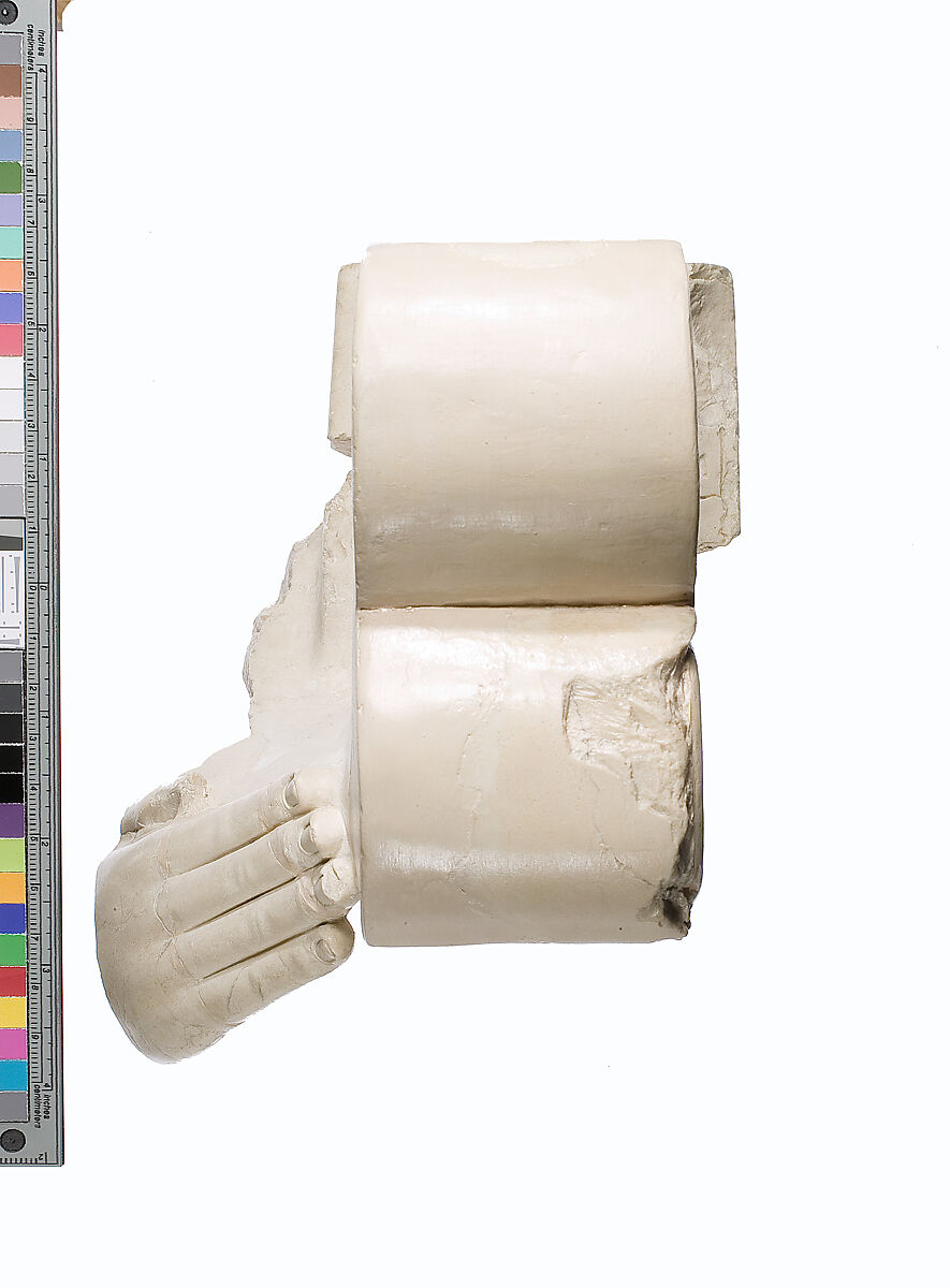 Hands offering Aten cartouches (upper part of cartouches are a cast of British Museum EA 58471), Indurated limestone