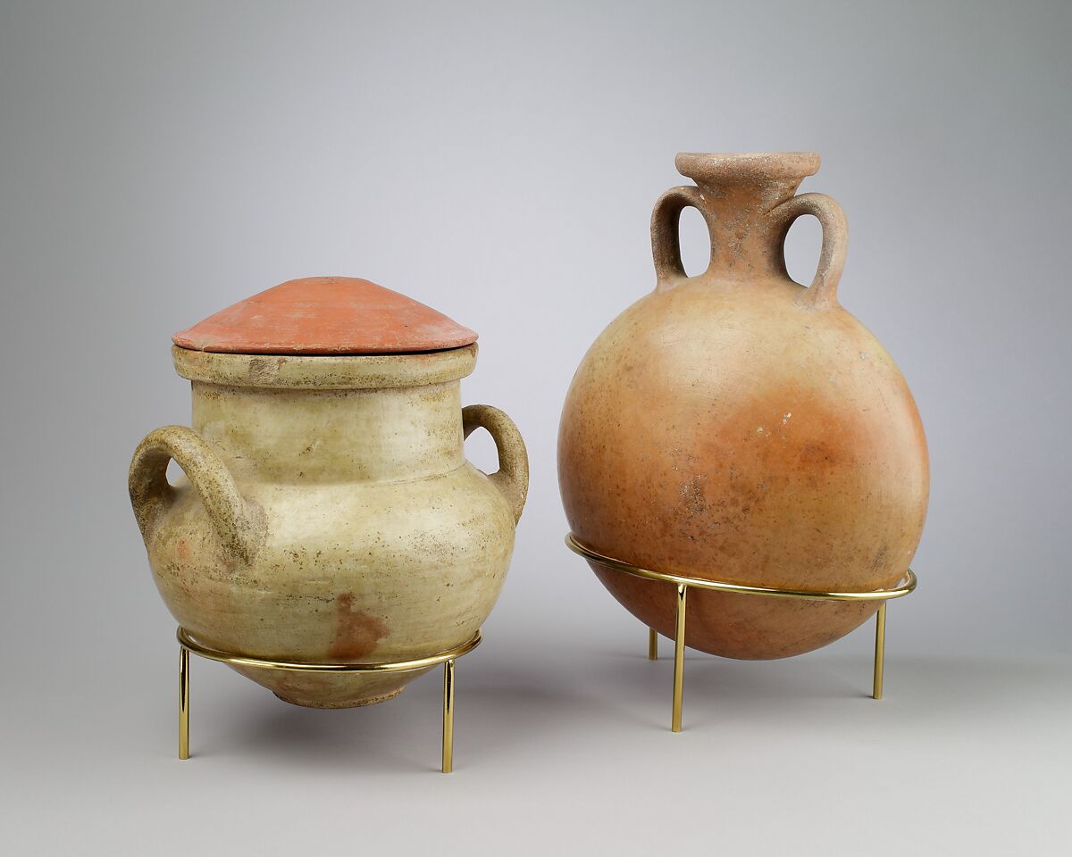 Vessel with strap handles and a lid, Pottery