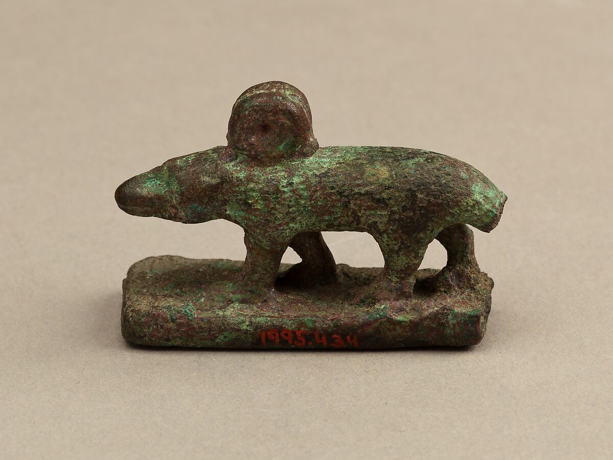 Figurine Pendant of an Ichneumon, inscribed, Cupreous metal 