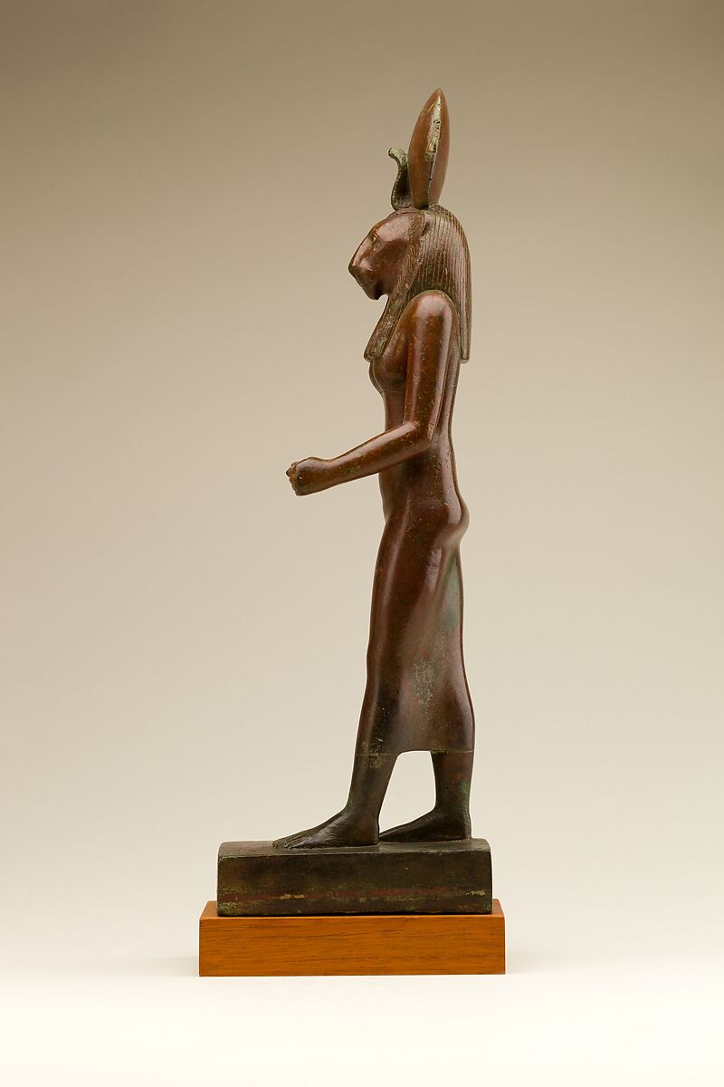 Statuette of Wadjet dedicated by Akanosh son of Pediamenopet, Cupreous metal