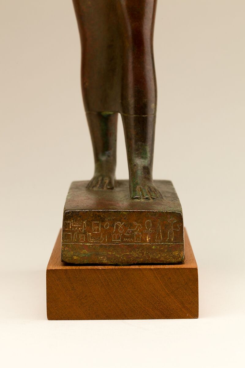 Statuette of Wadjet dedicated by Akanosh son of Pediamenopet, Cupreous metal