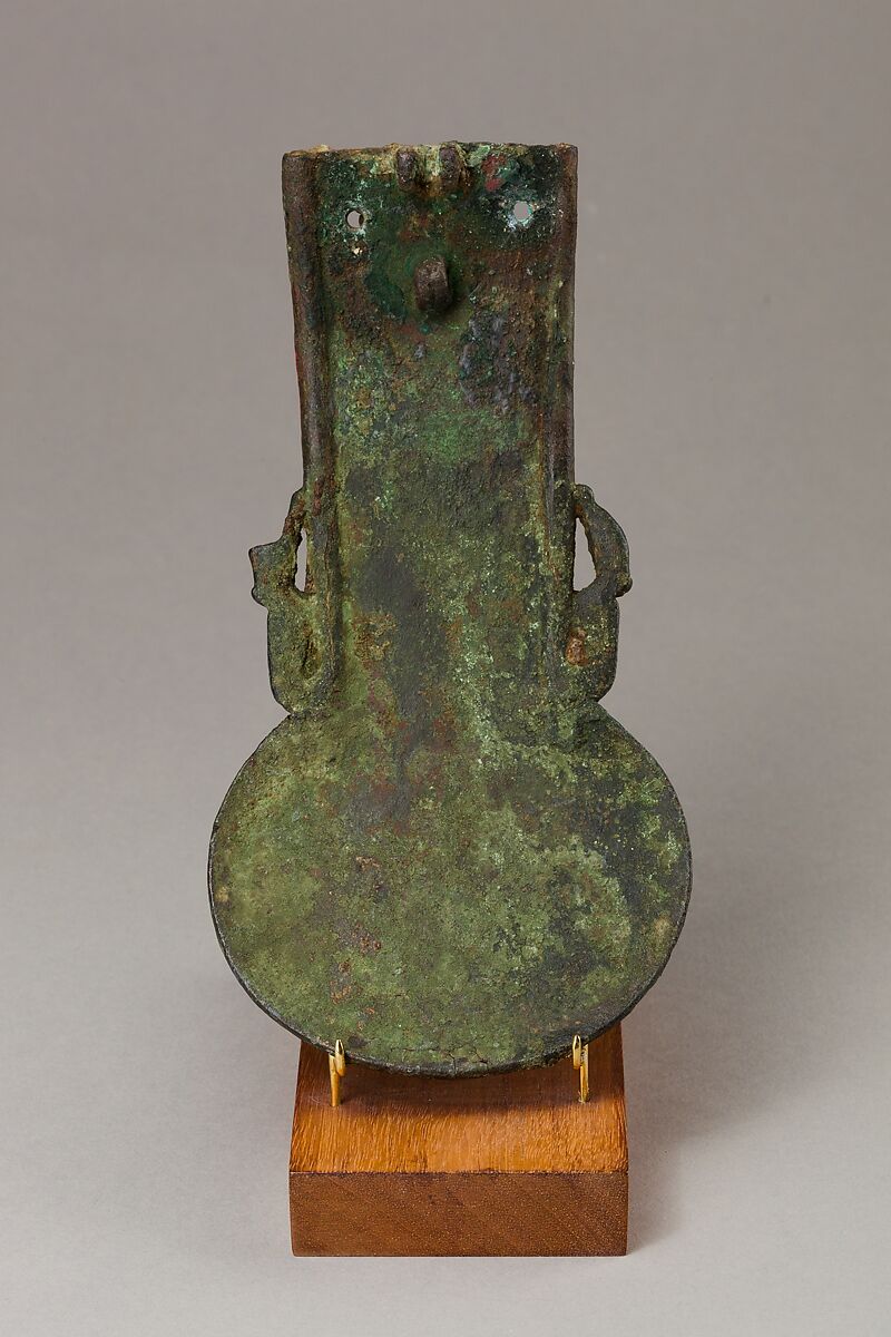 Menat counterpoise for attachment to the missing aegis of a goddess, Cupreous metal, gold inlay