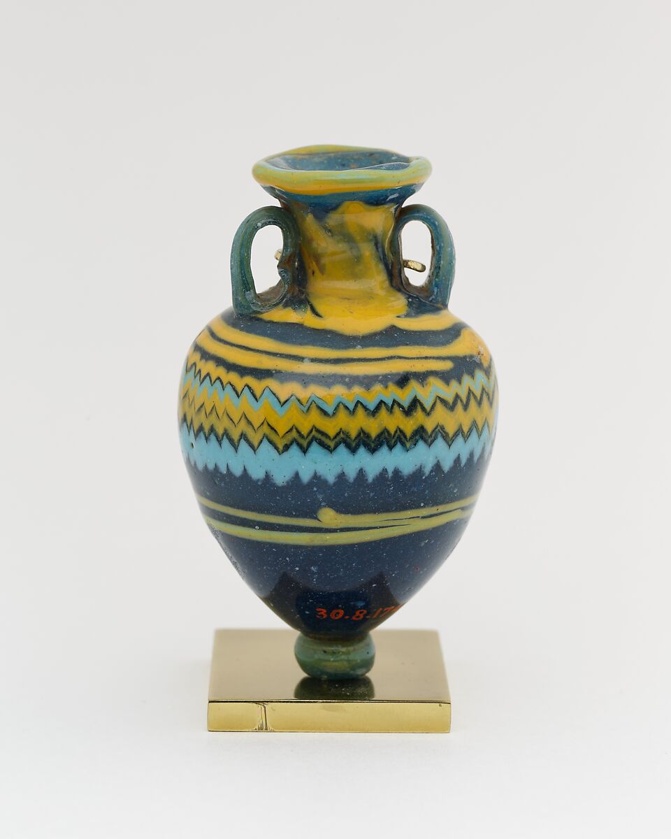 Small vessel (Amphoriskos), Glass 