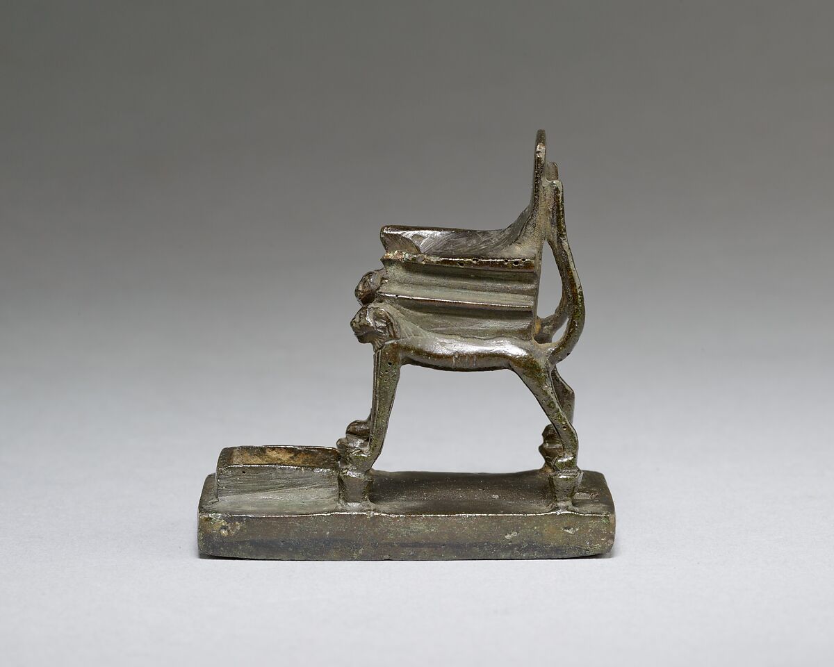 Throne for Statuette of a Deity, Cupreous metal