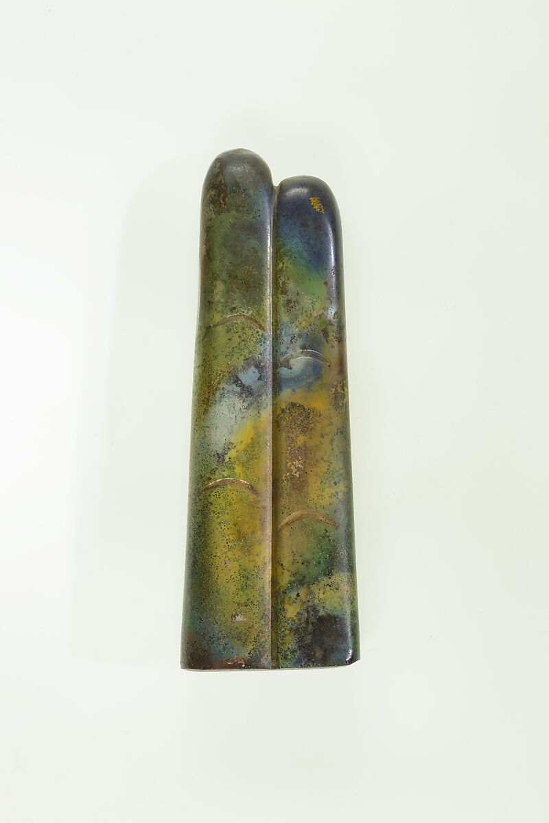 Two-finger amulet, Glass, black-blue