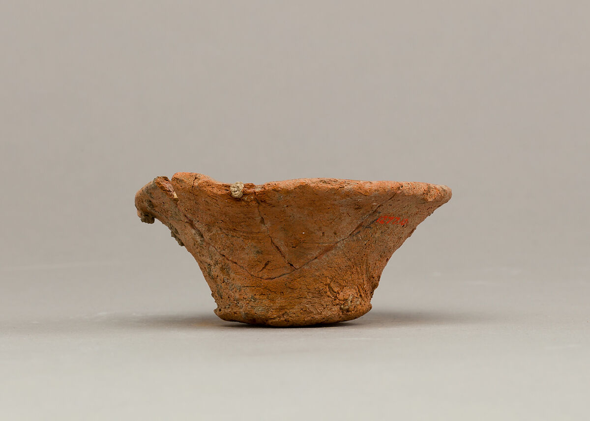 Bowl with stones and carnelian bead, Pottery 