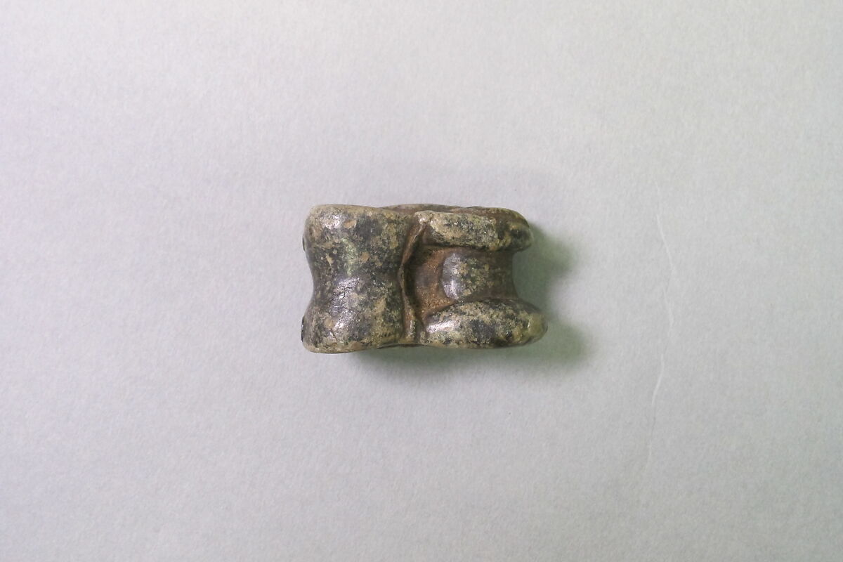 Knuckle bone (astragal) with image of Omphale, Gabbro