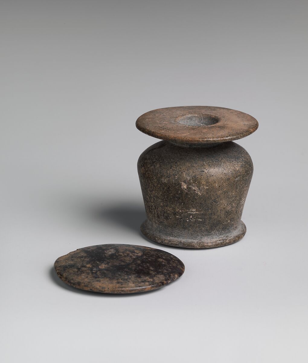 Kohl jar, Serpentinite