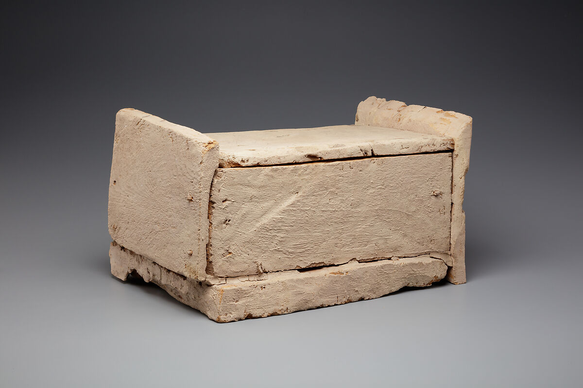 Shabti Box of Nauny, Sycomore, stucco, paint