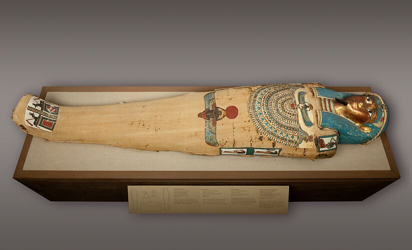 Mummy of Irtirutja with mask and other cartonnage elements