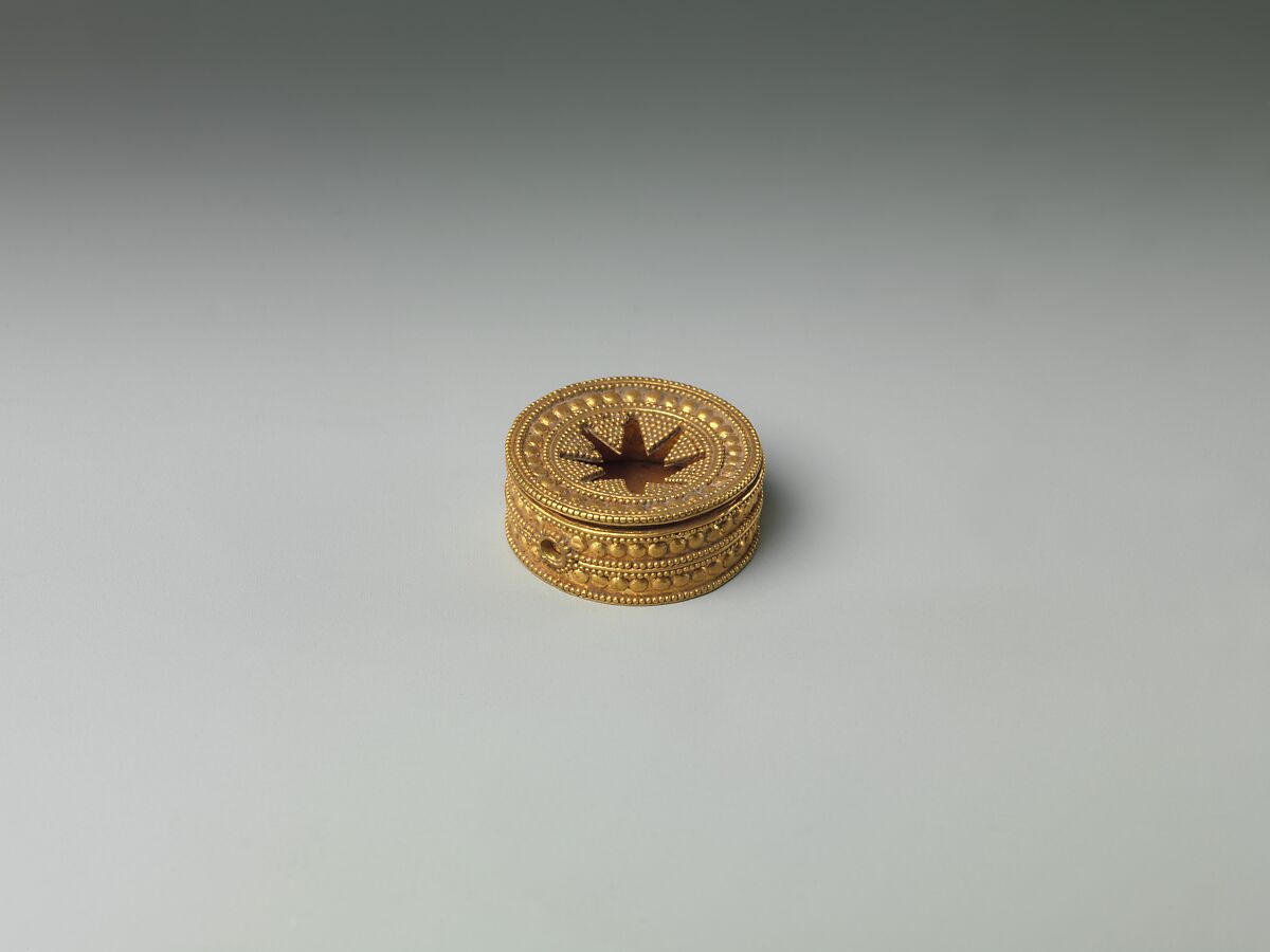 Box-form ornament with granulation, Gold 