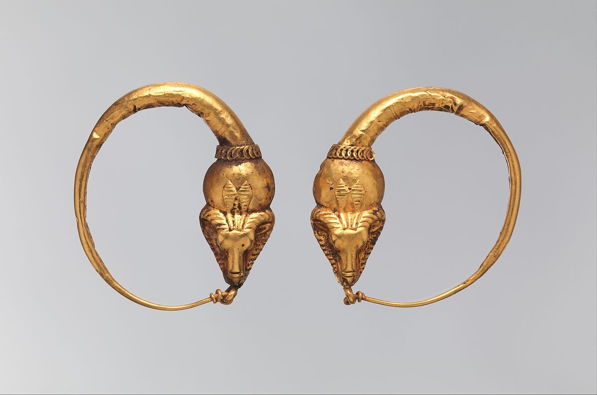 Earring with ram crowned by disk and 'uraei', Gold 