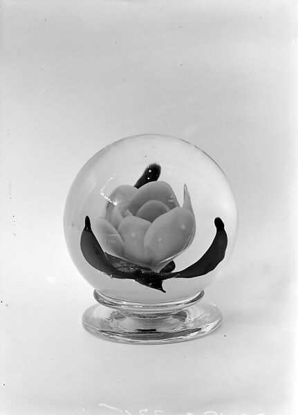 Paperweight, Probably Ralph Barber, Free-blown glass, American 