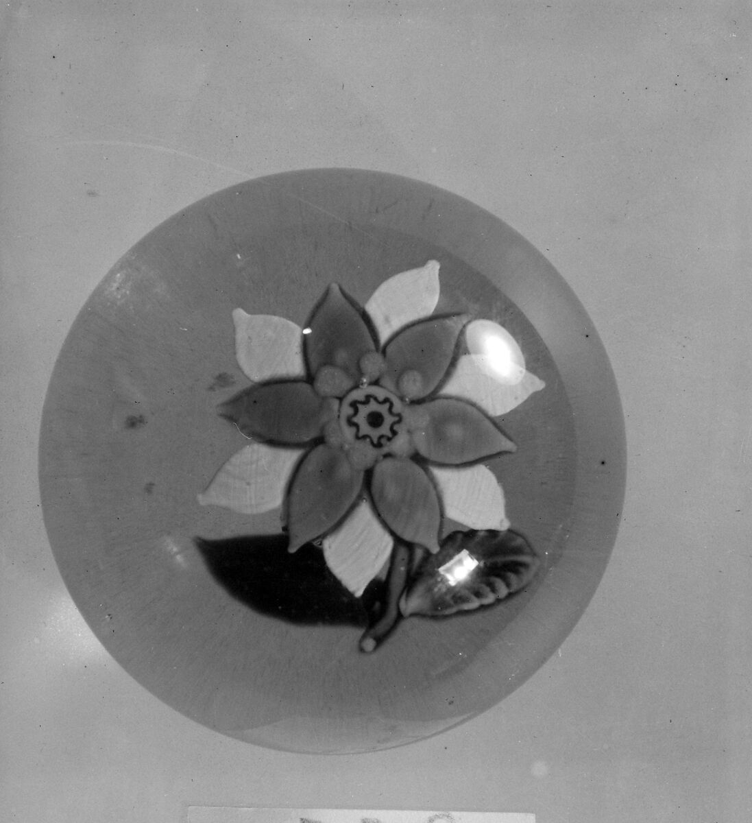 Paperweight, Probably Boston &amp; Sandwich Glass Company (American, 1825–1888, Sandwich, Massachusetts), Free-blown glass, American 