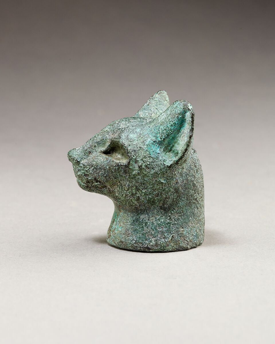Head of a cat, Cupreous metal