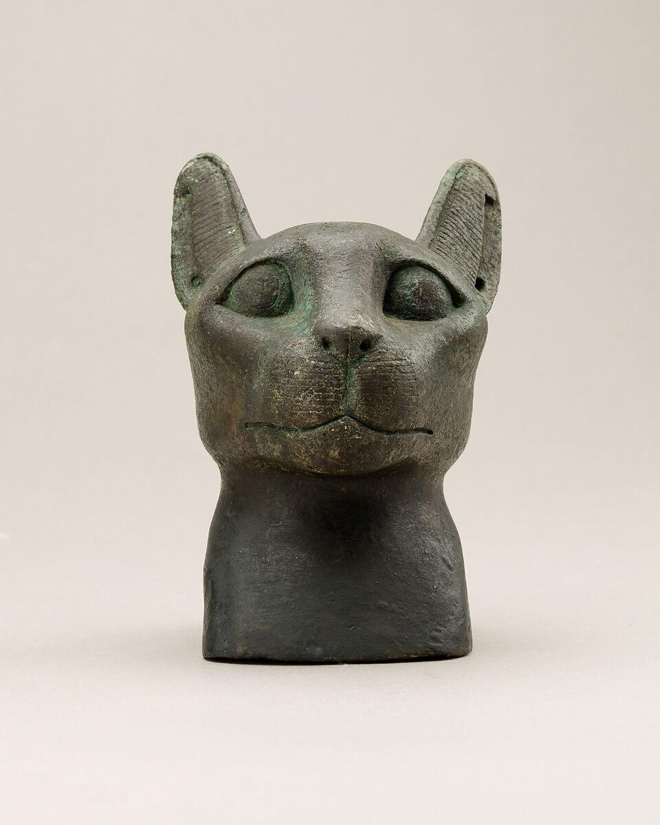 Head of a cat, Cupreous metal 