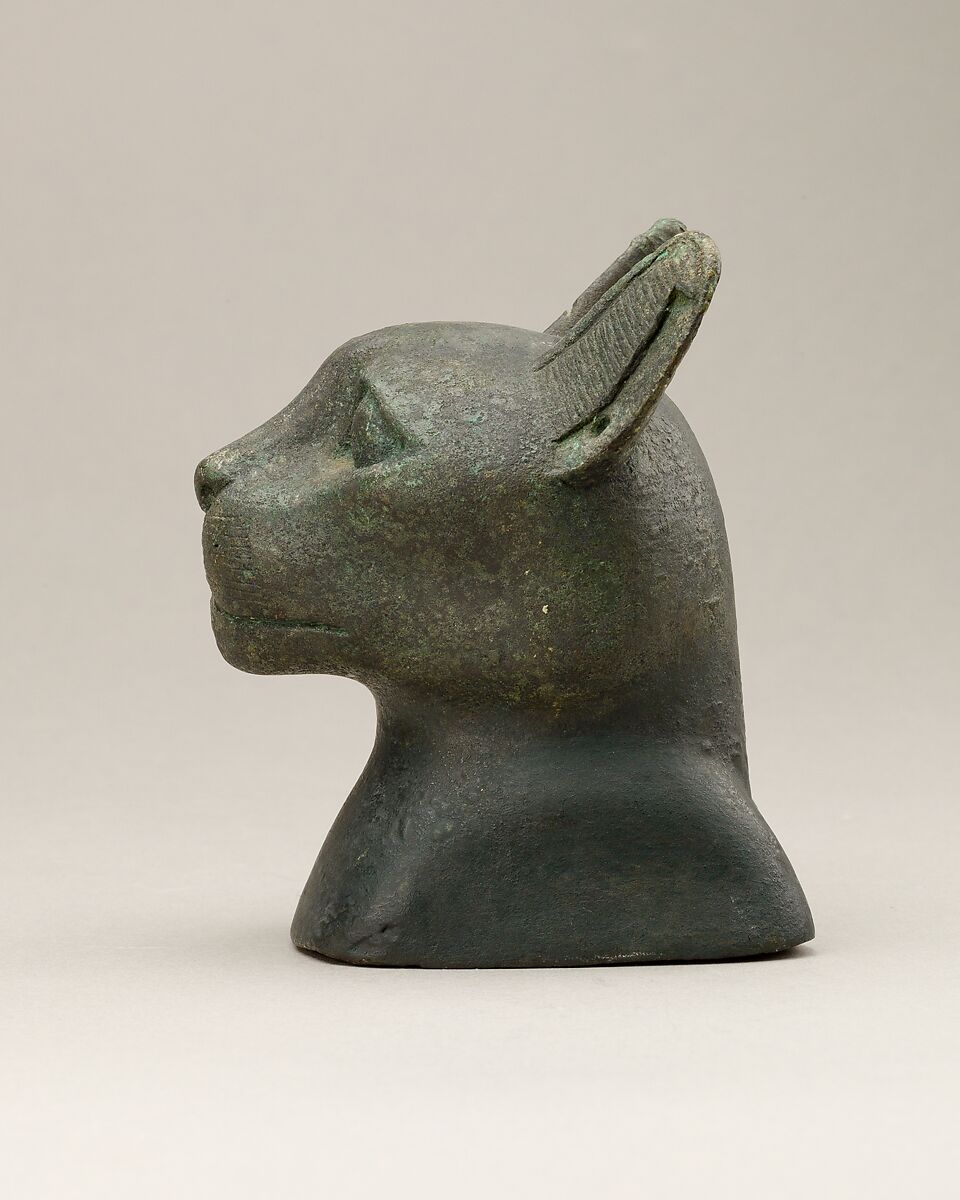Head of a cat, Cupreous metal