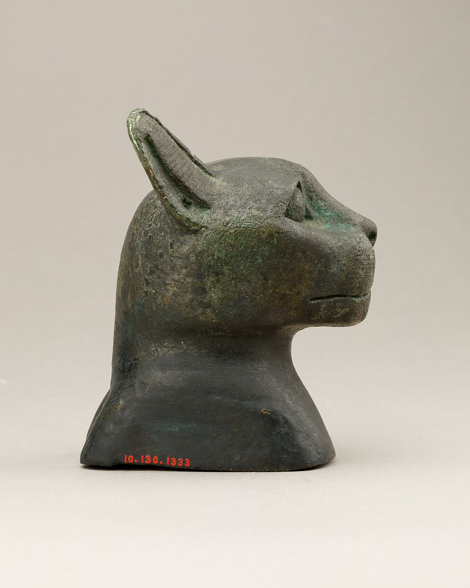 Head of a cat, Cupreous metal