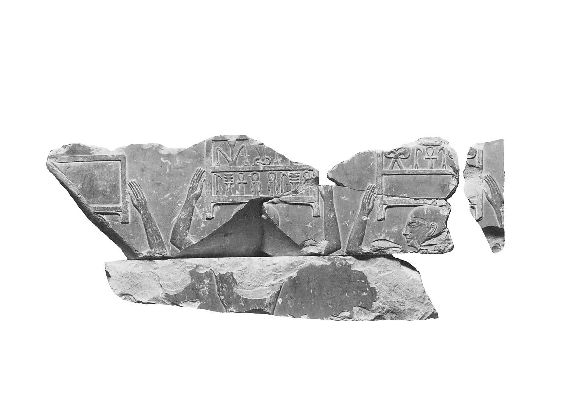 Relief of offering bearers carrying boxes, Limestone, paint