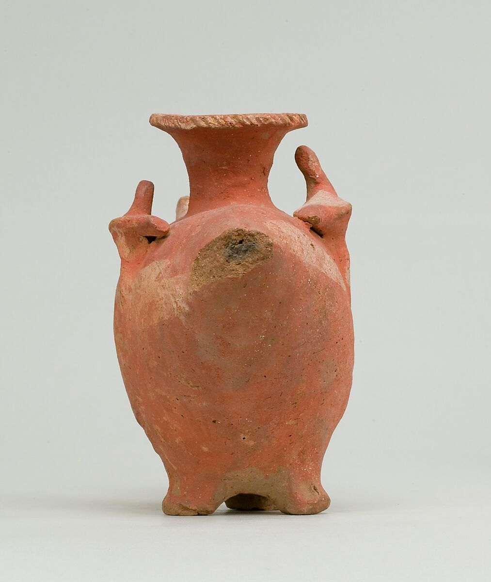 Vase in the form of a bird, Pottery, paint