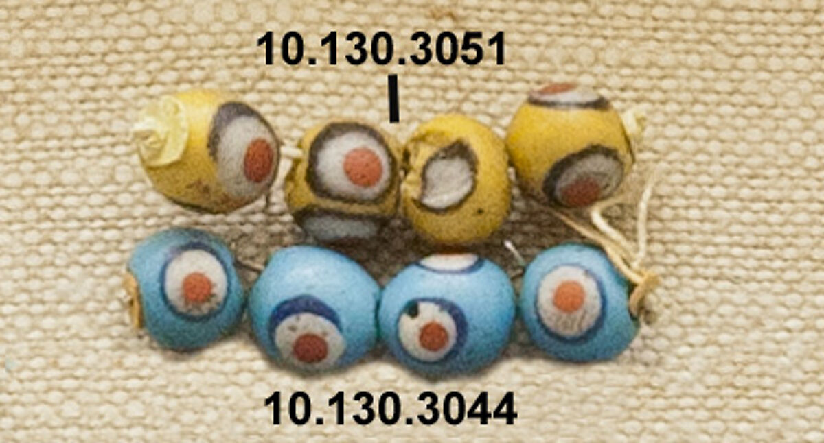 String of 4 Eyed Beads, Glass