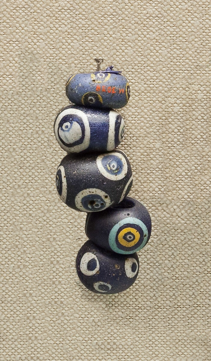 String of 5 Eyed Beads, Glass 