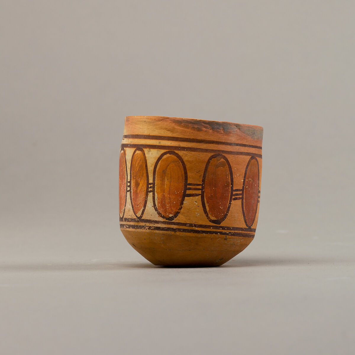Cup with geometric decoration, Pottery, paint