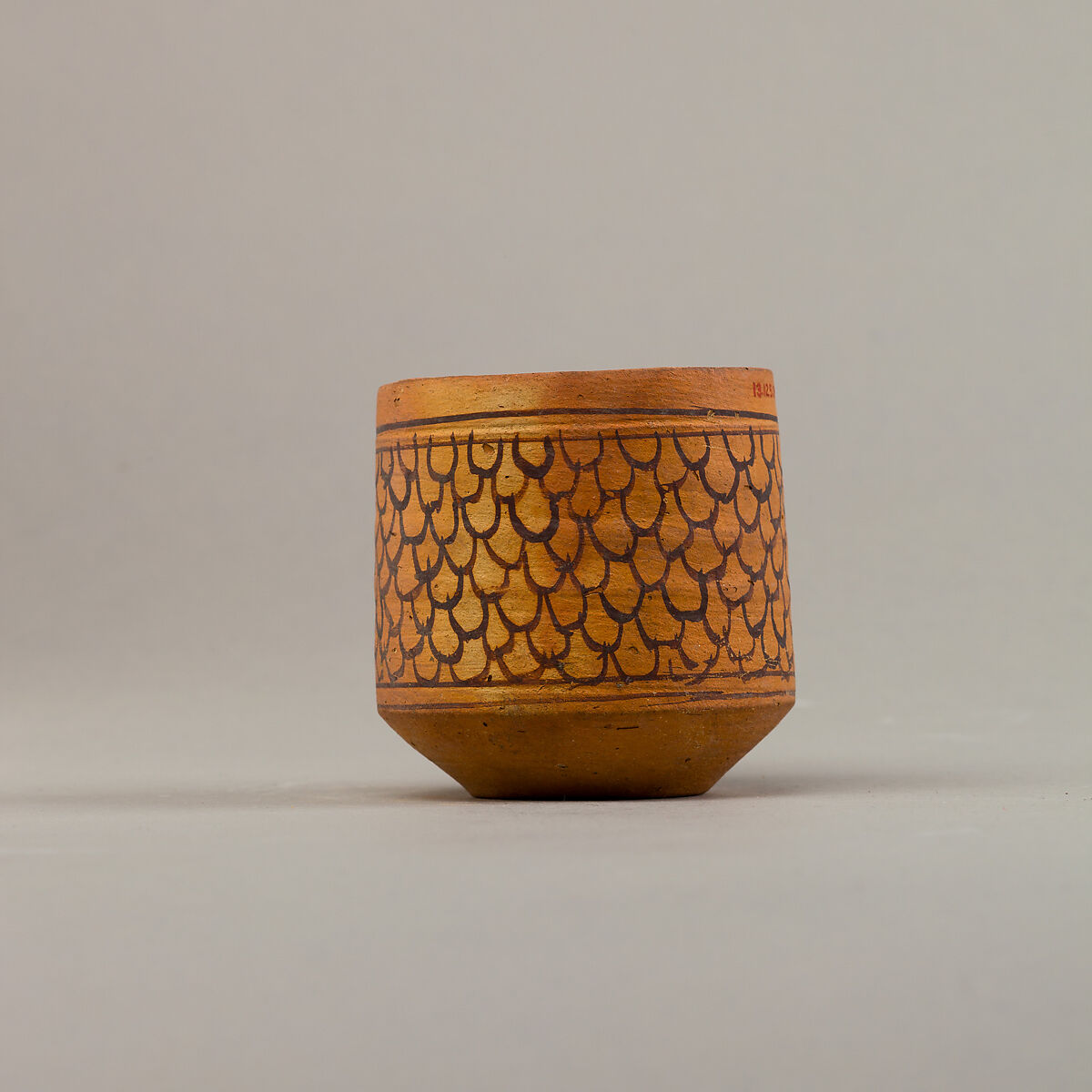 Cup with feather (?) decoration, Pottery, paint 