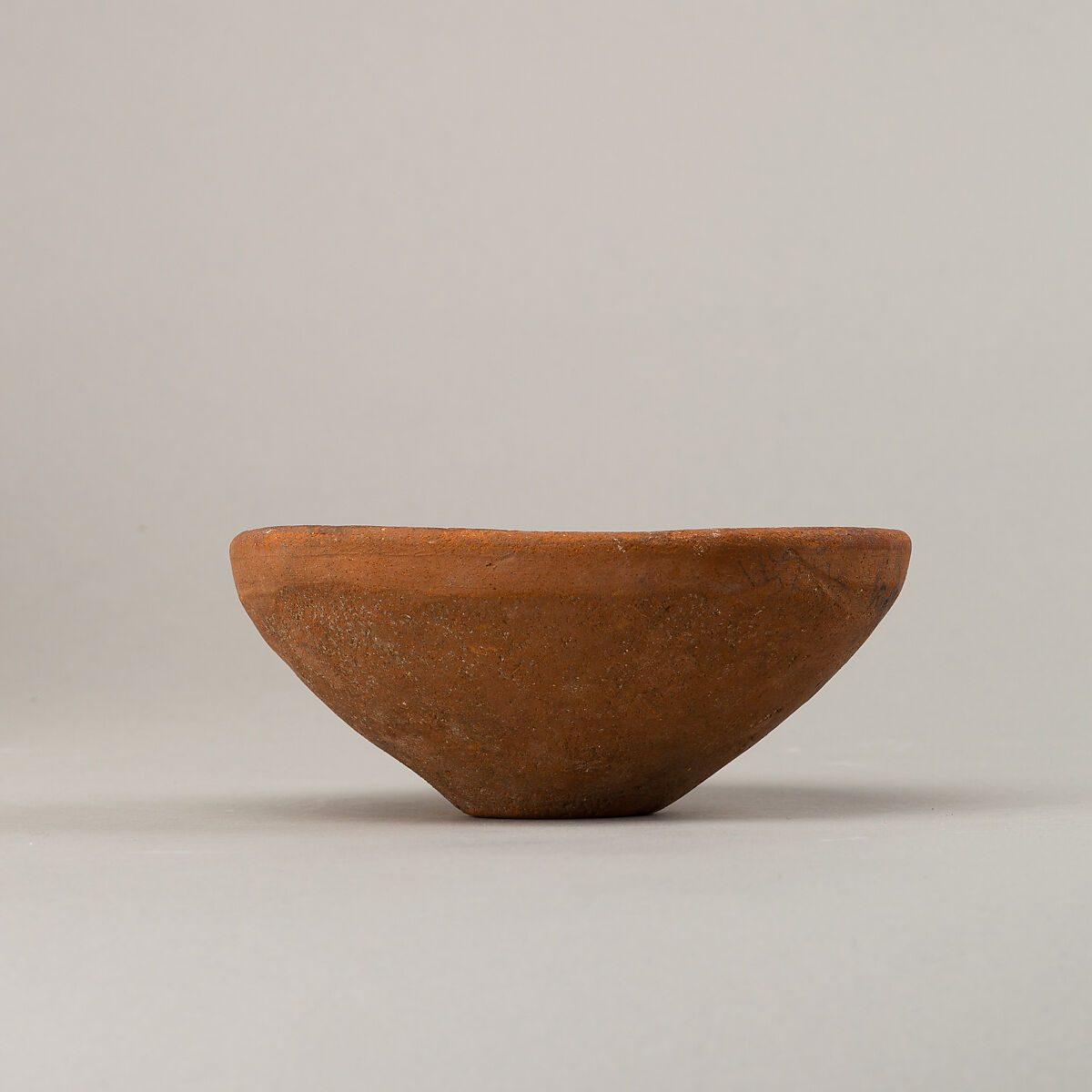 Shallow bowl with vertical rim, Pottery