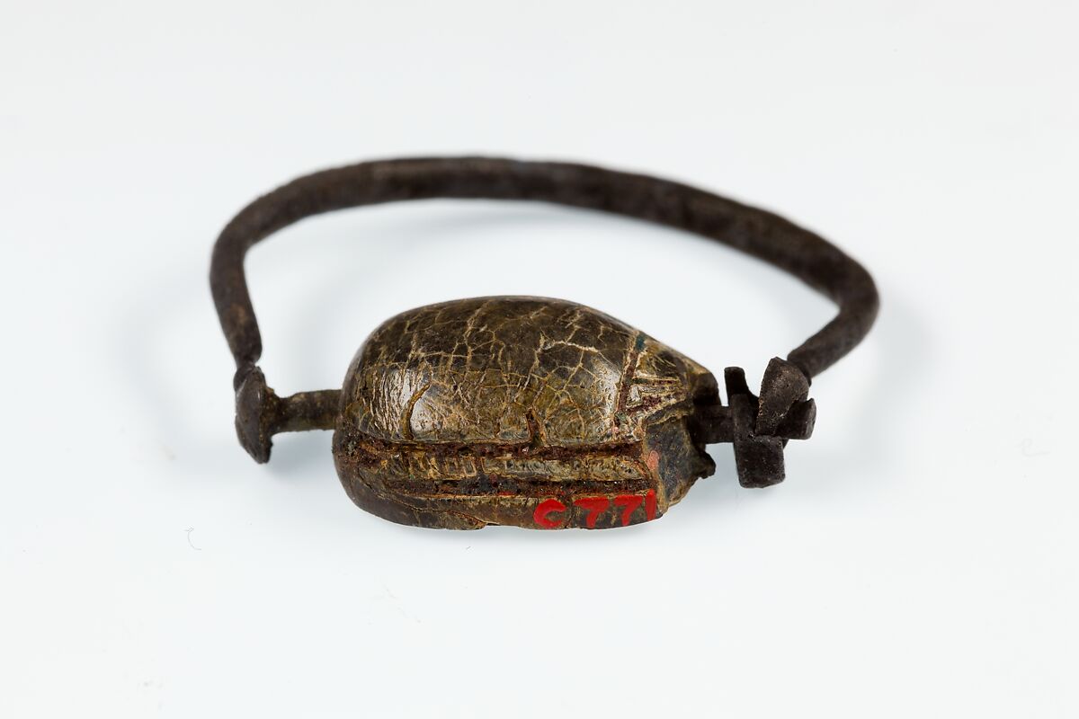 Scarab Finger Ring, Steatite, silver wire