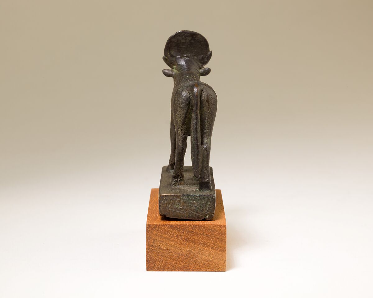 Apis figure inscribed for Padishernefer son of Khonsuirdis, Cupreous metal
