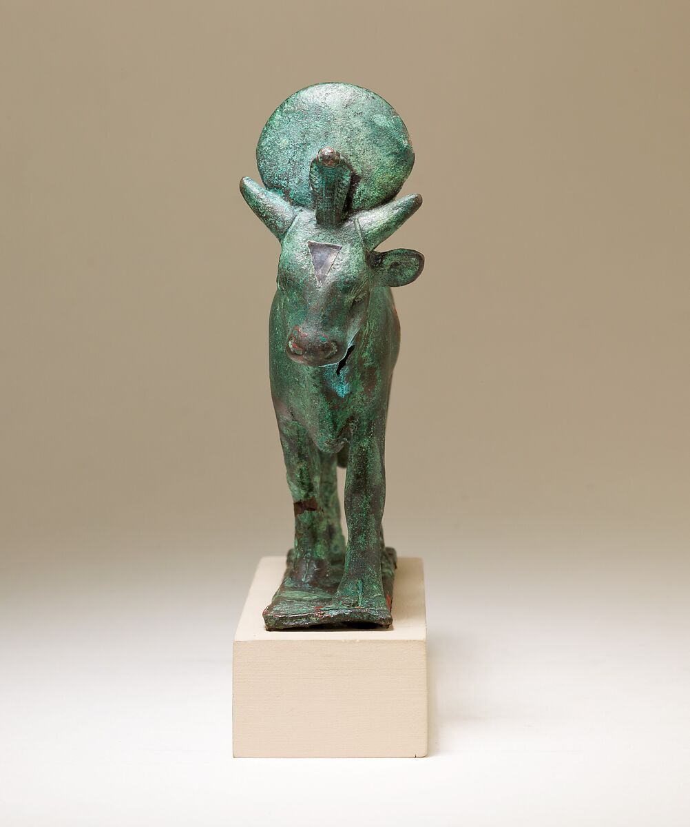 Apis, Cupreous metal