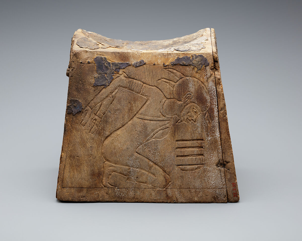 Support for a chair leg, Wood (tamarisk), silver gold leaf traces