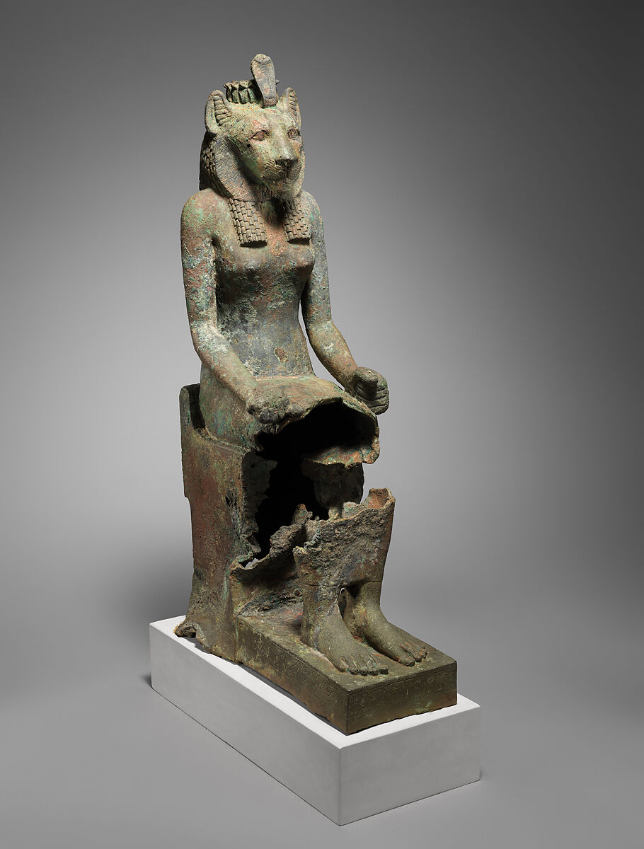 Statue of lion-headed Wadjet inscribed for Minirdis, son of Panehsy and of Aarwt(?) whose parents are Horwedja and Nitocris, Leaded bronze