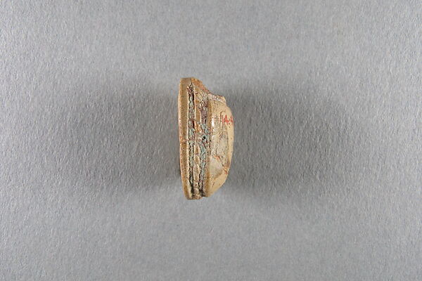 Scarab, Faience, traces of green glaze