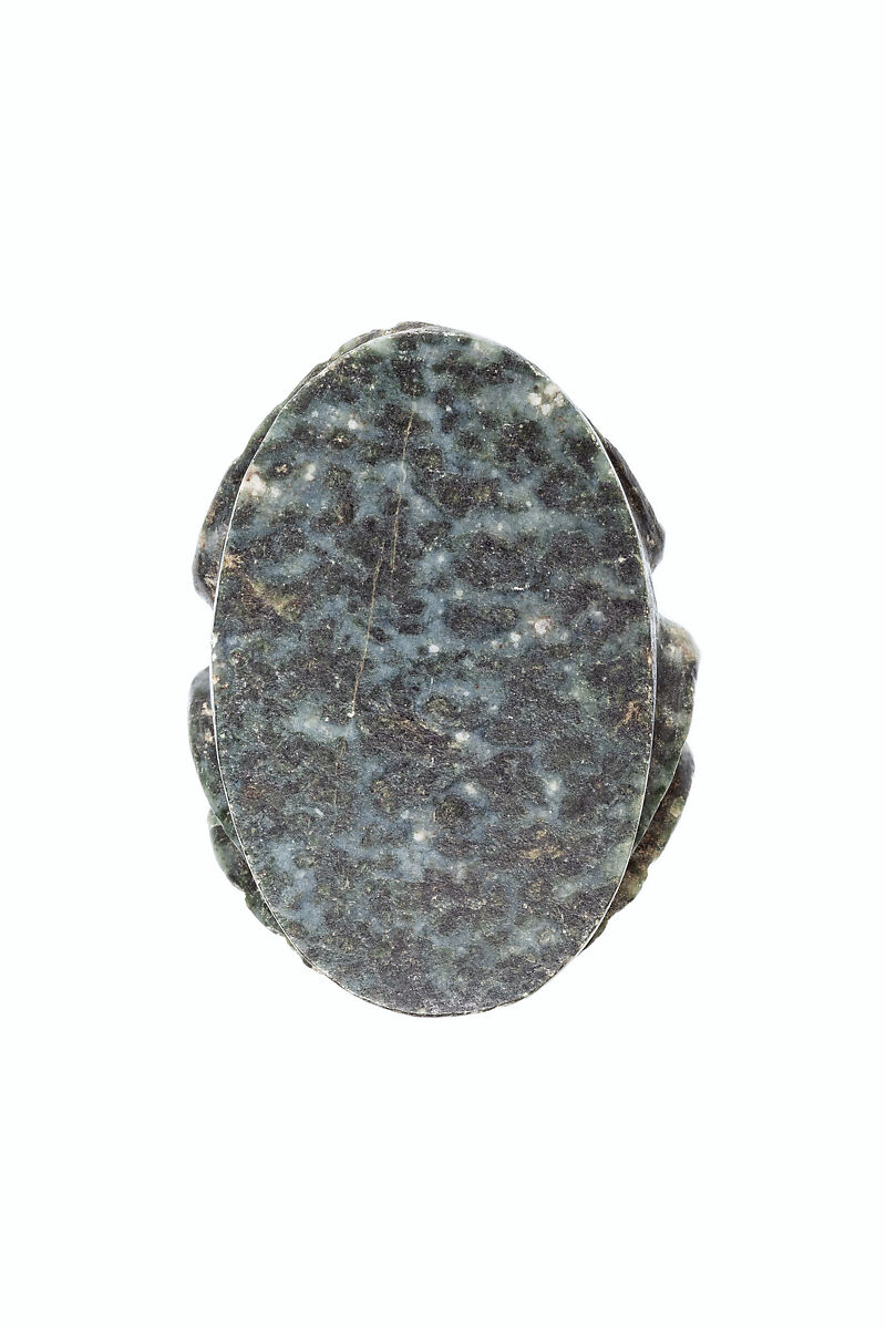 Uninscribed Heart Scarab, Dioritic stone