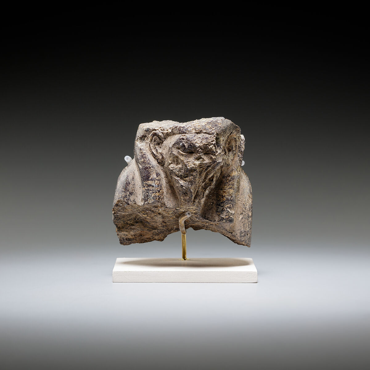 Statue fragment, Steatite 