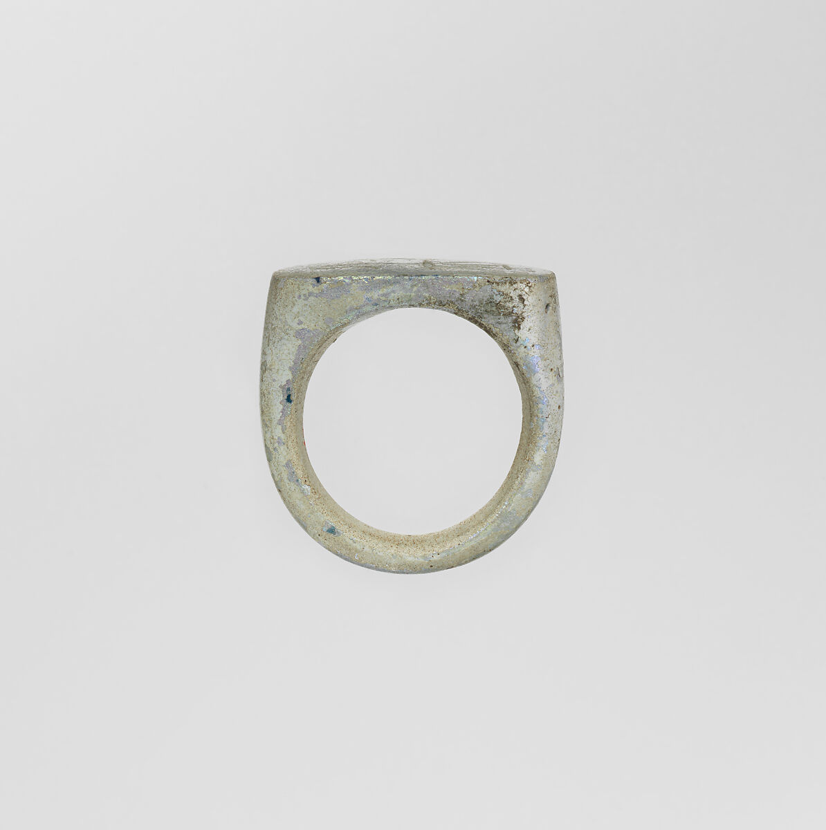 Ring, Glass, iridescent